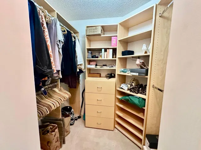 Unit 615 photo 26