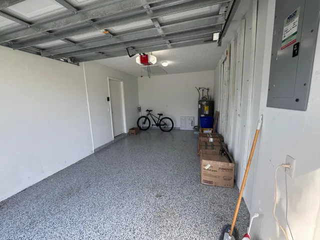 Residence photo 6