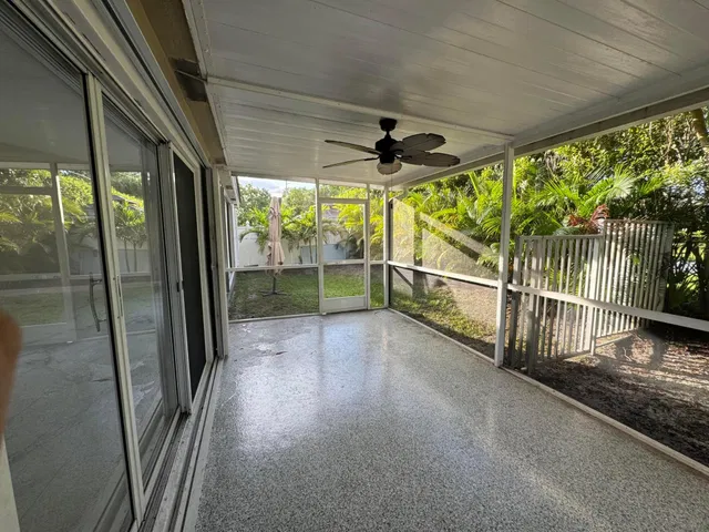 Residence photo 29