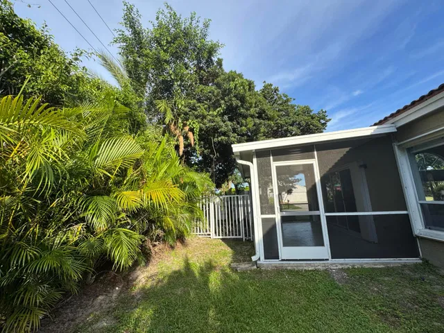 Residence photo 44