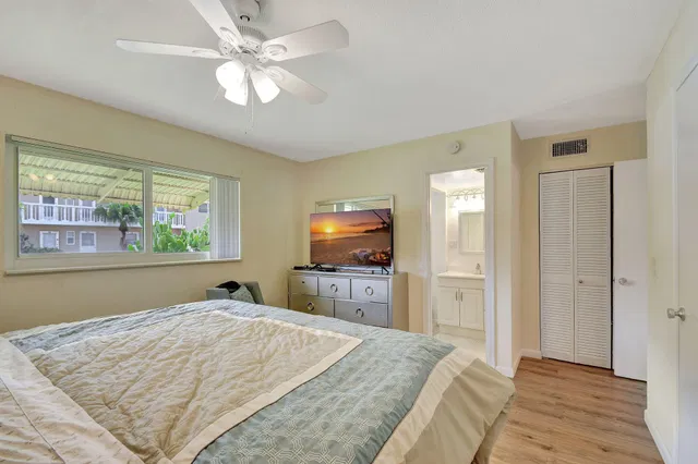  Unit 105 photo 11
