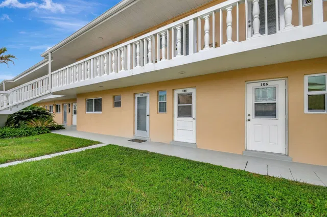  Unit 105 photo 19