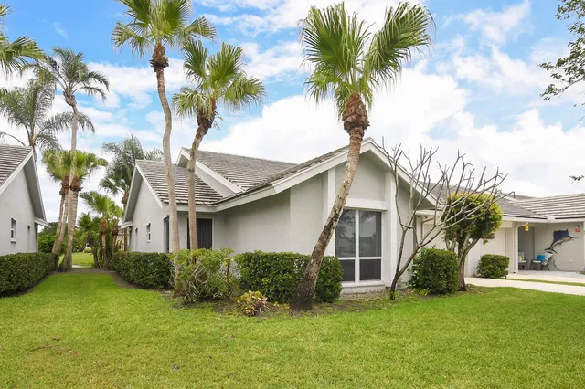  Residence photo 4