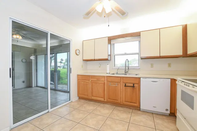  Residence photo 18
