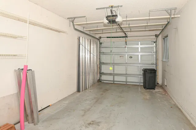 Residence photo 34