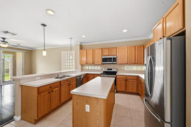 Residence photo 6