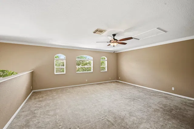 Residence photo 48