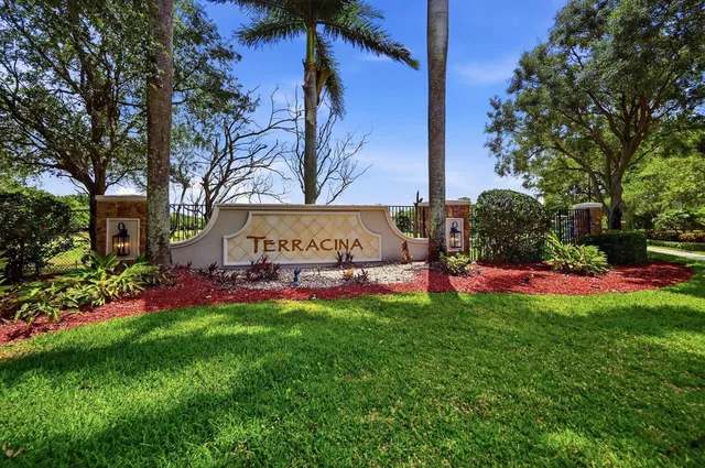 Residence photo 63