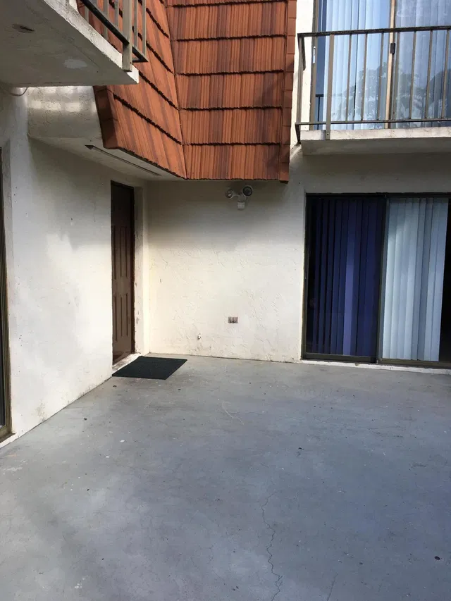 Unit D photo 3