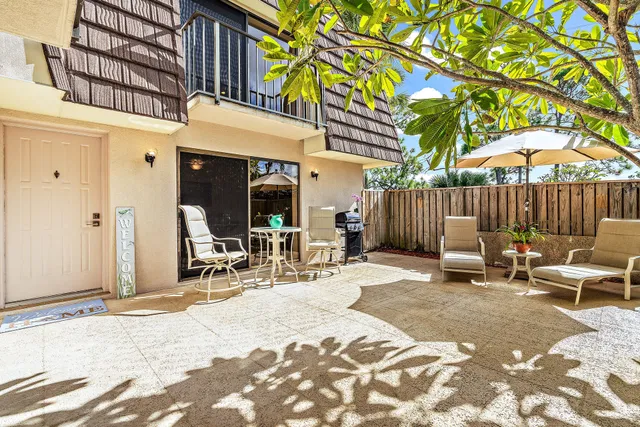 Residence photo 2