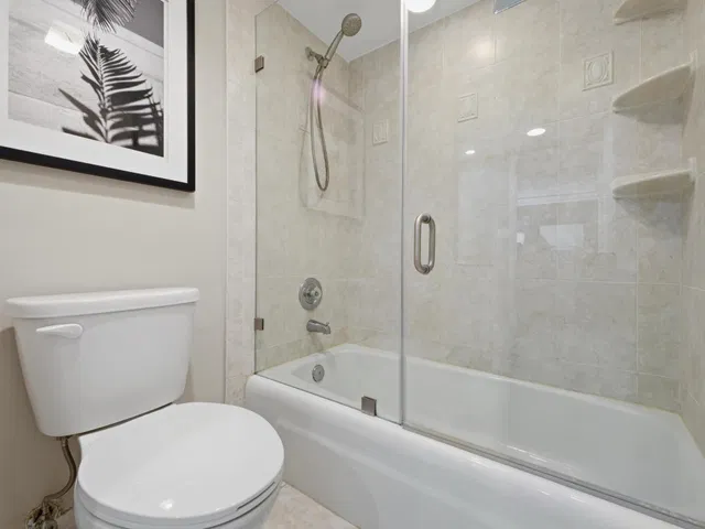 Unit 205 photo 17