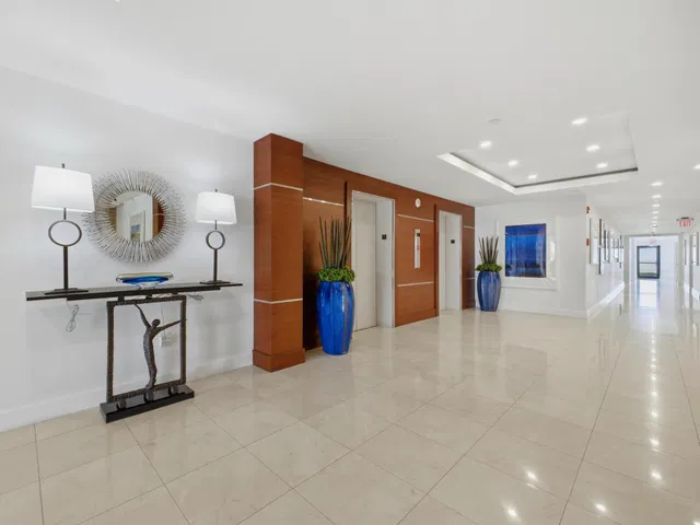 Unit 205 photo 38