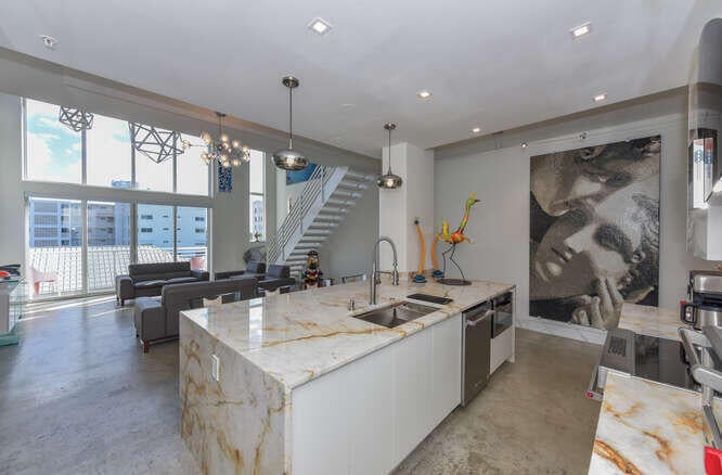 Unit 406 photo 11