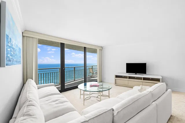 Tiara Singer Island Unit 28e photo 3