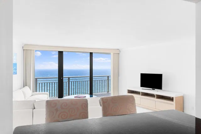 Tiara Singer Island Unit 28e photo 10