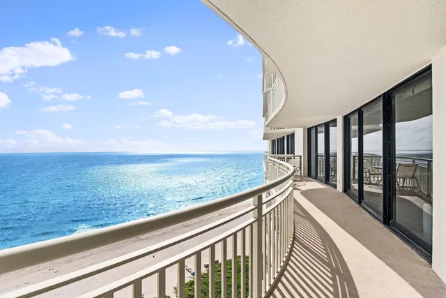 Tiara Singer Island Unit 28e photo 15