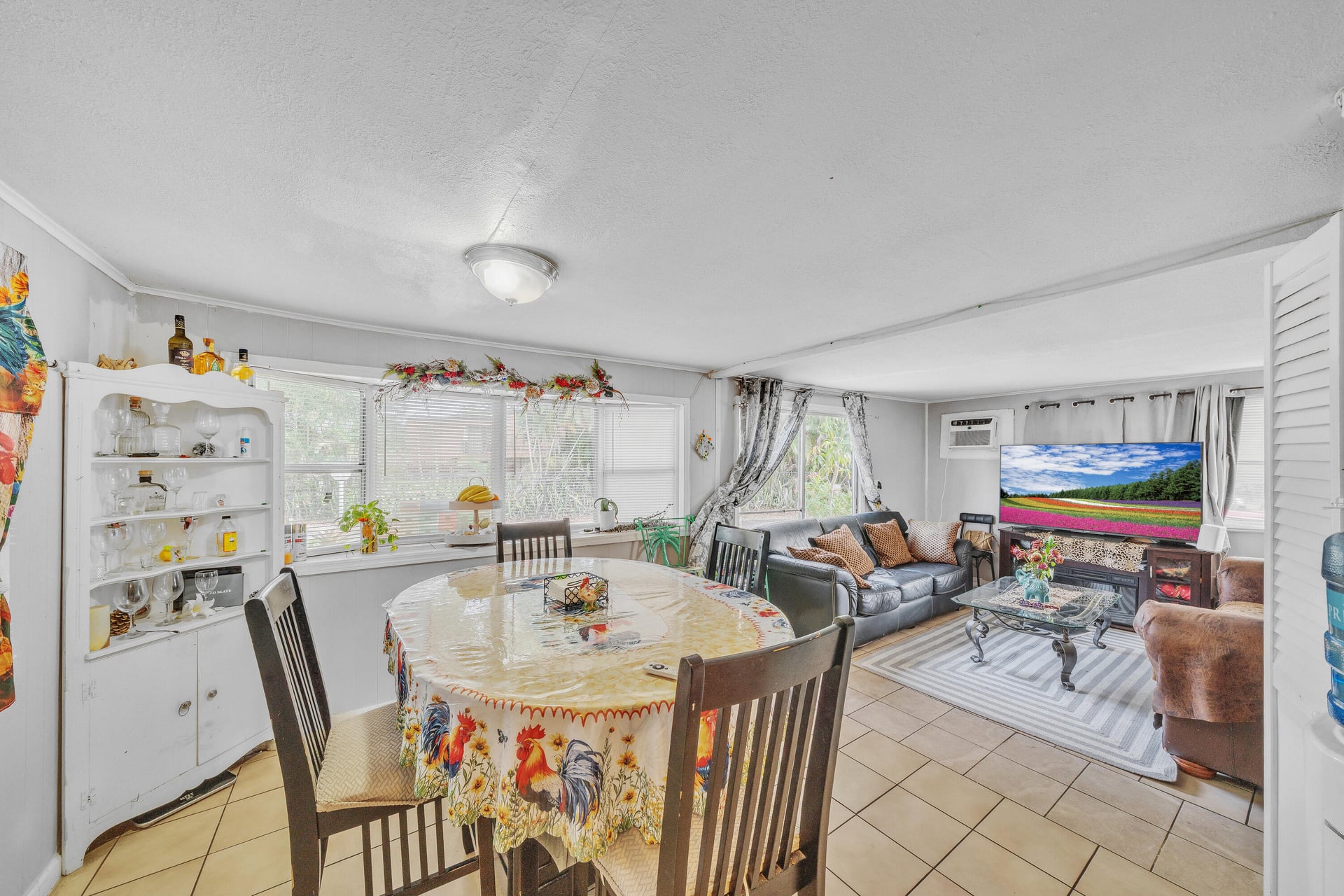 Residence photo 12