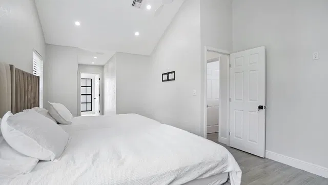 Residence photo 26