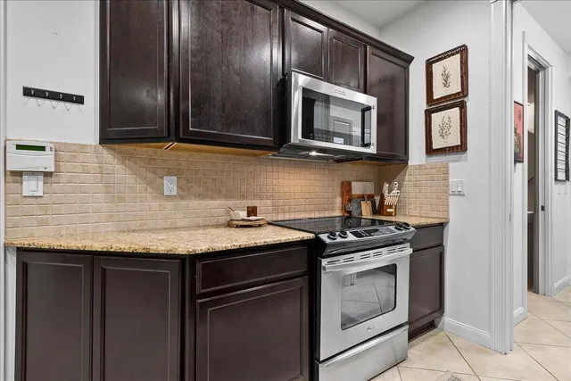 Mallory Creek Abacoa Residence photo 10