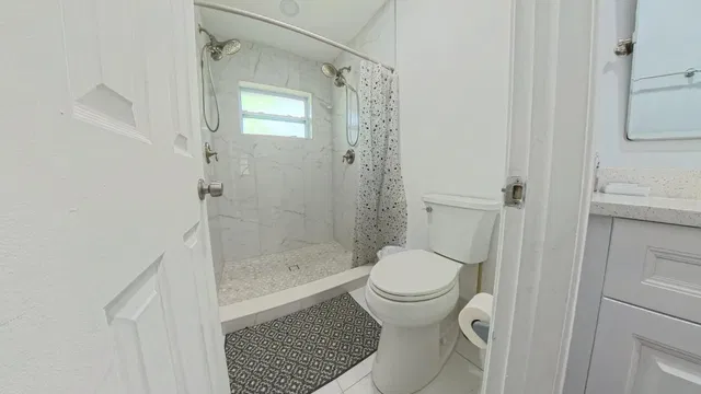 Residence photo 16
