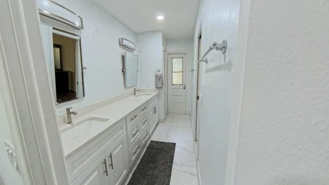  Residence photo 17