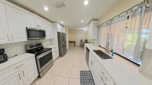 Residence photo 23
