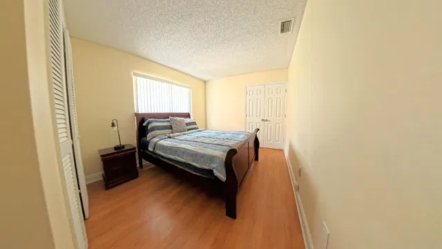  Residence photo 36