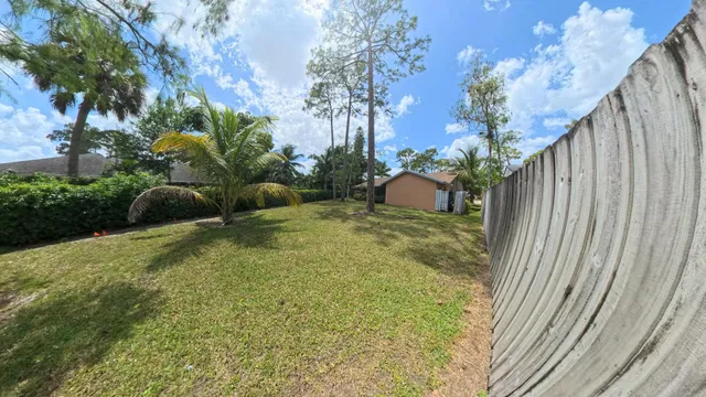  Residence photo 43