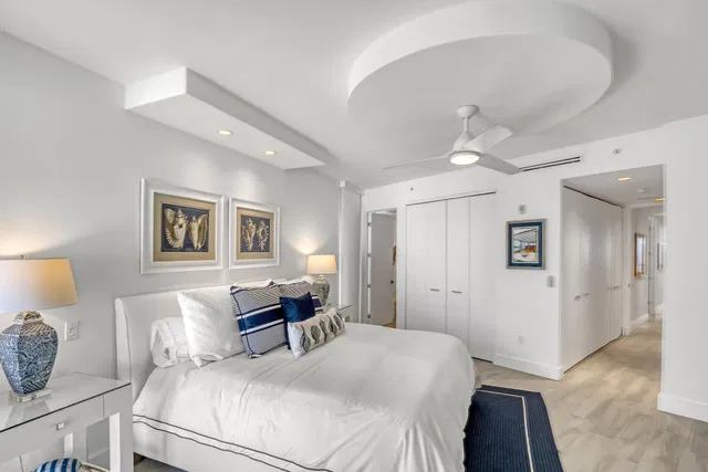 Singer Island Unit 305 photo 8