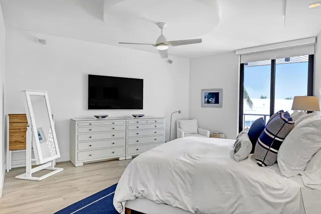 Singer Island Unit 305 photo 10