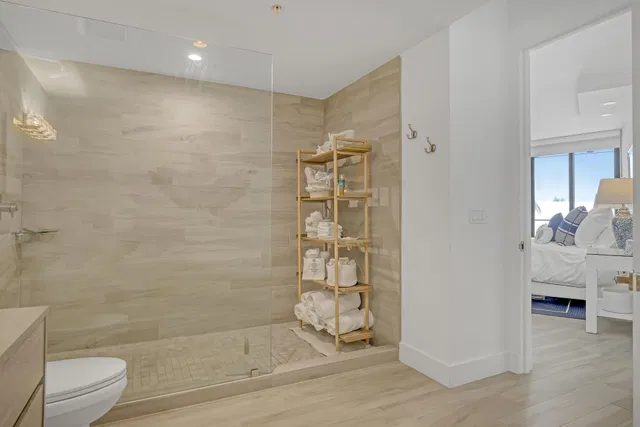 Singer Island Unit 305 photo 11