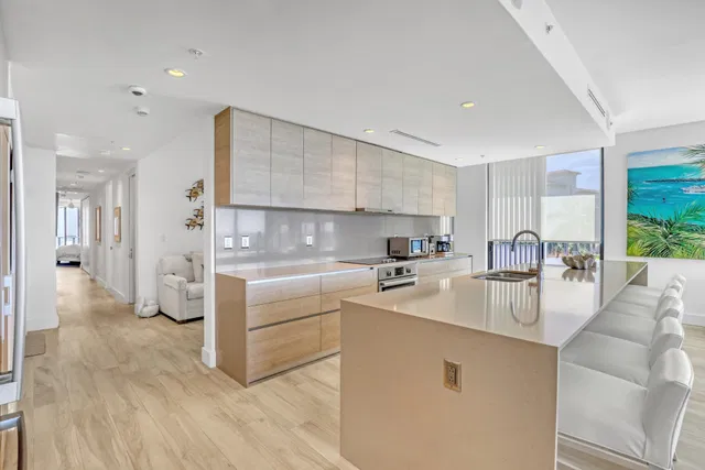 Singer Island Unit 305 photo 17