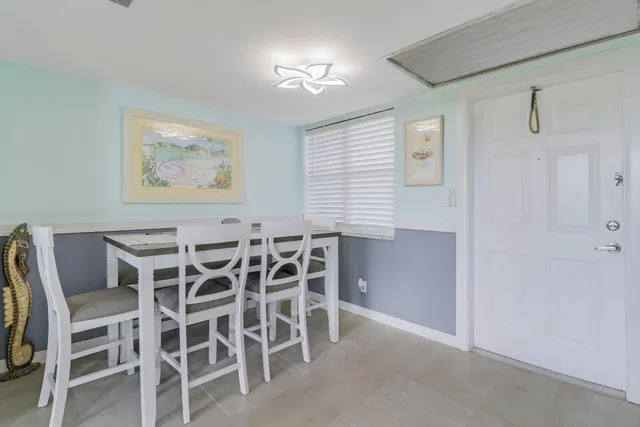 Unit 202 photo 6