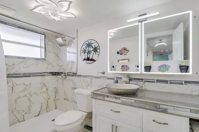 Unit 202 photo 27