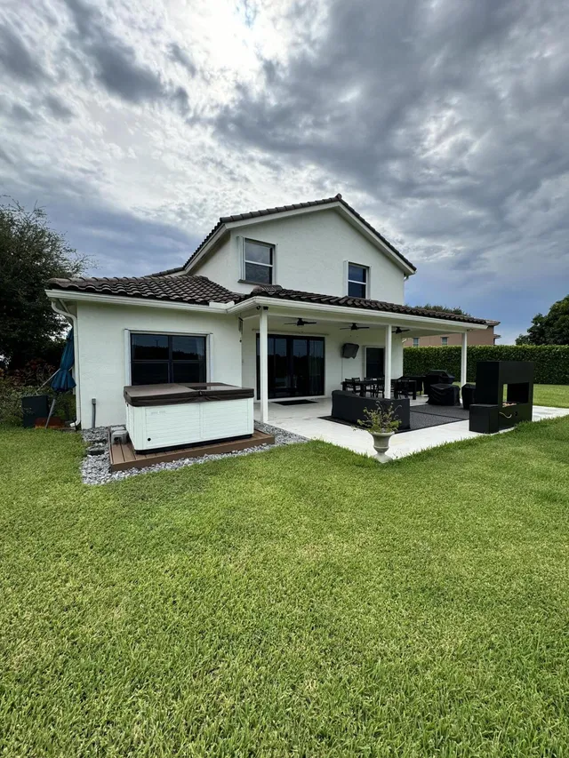 Residence photo 16