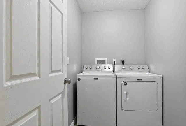 Residence photo 19