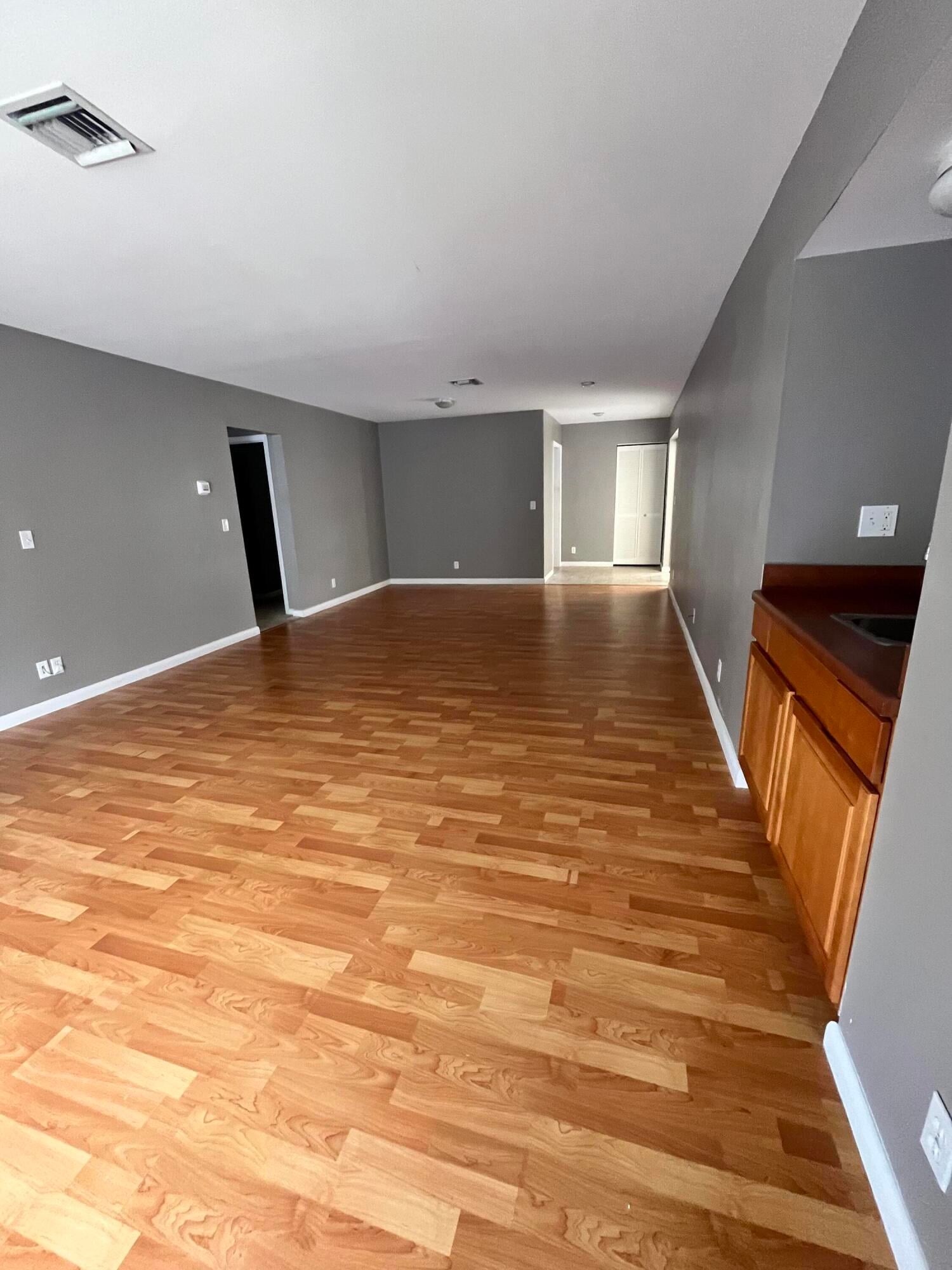 Unit 203 photo 5