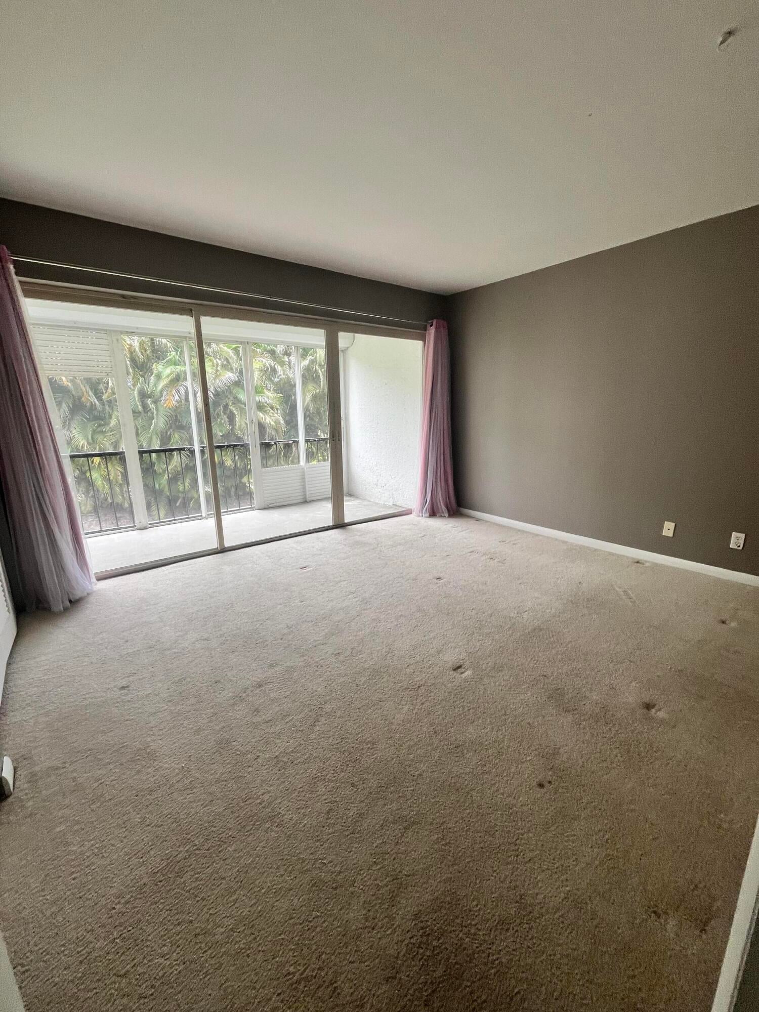 Unit 203 photo 6