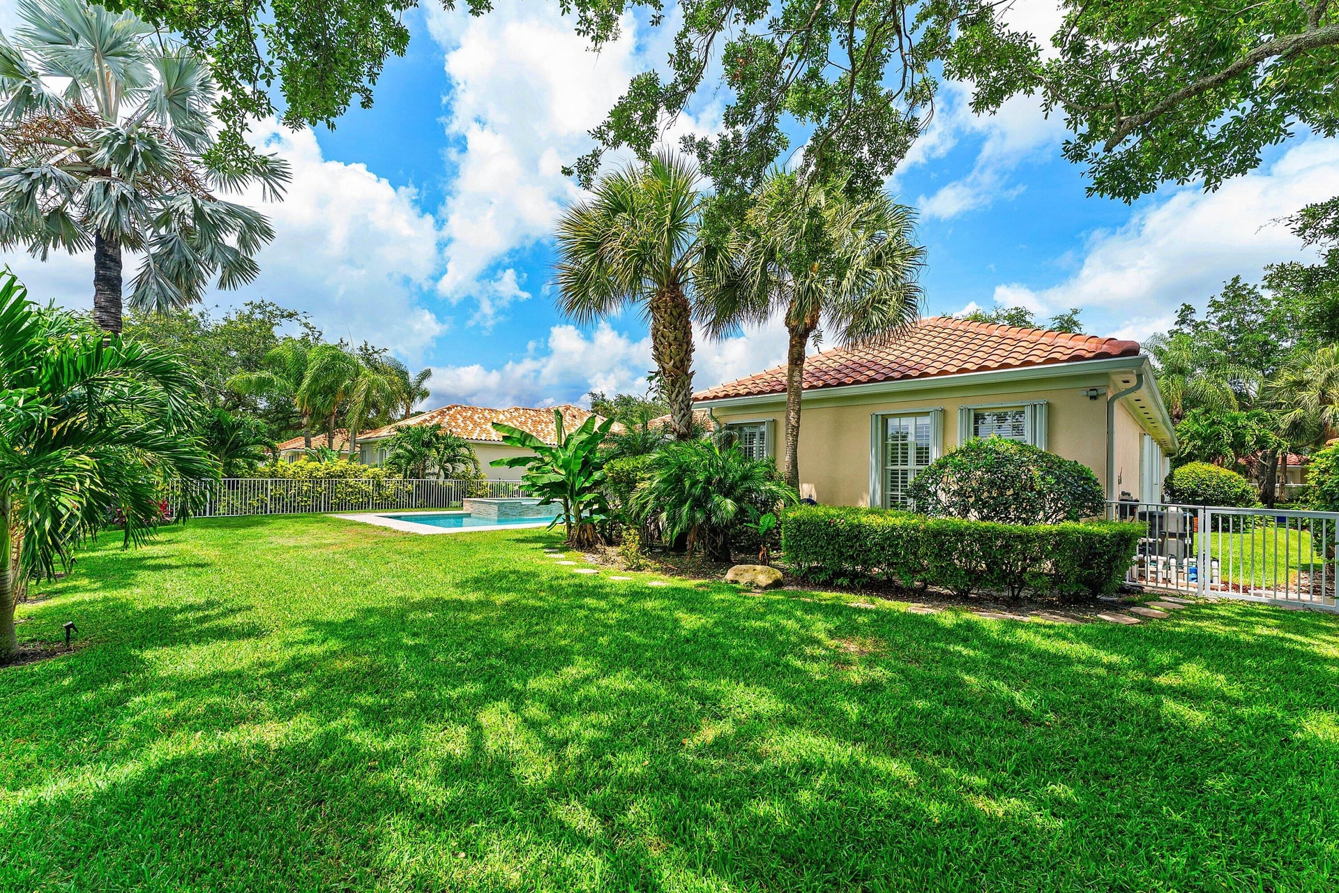 Residence photo 36