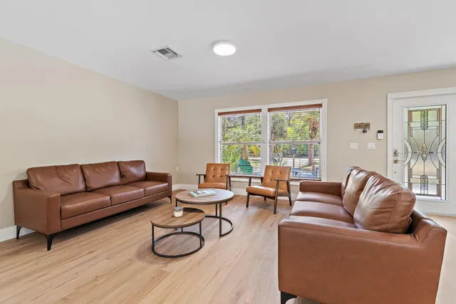 Residence photo 13
