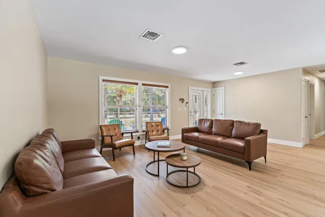 Residence photo 14