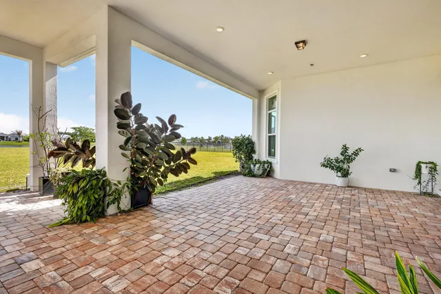Bridgewater Preserve Residence photo 30