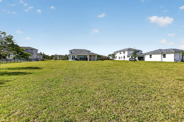 Bridgewater Preserve Residence photo 56