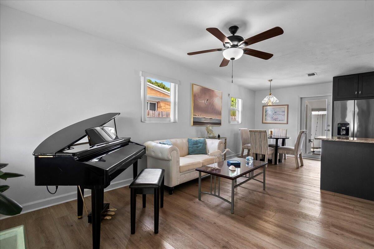 West Palm Beach Residence photo 4