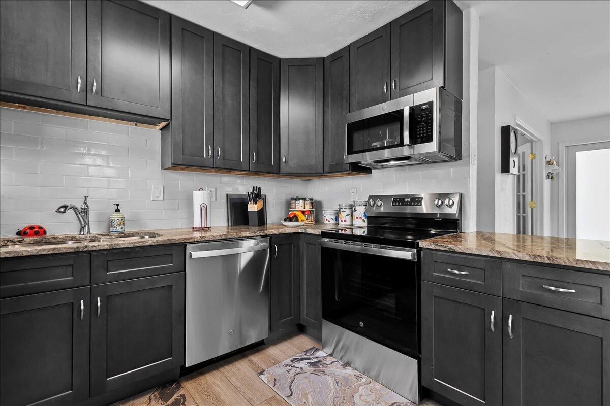 West Palm Beach Residence photo 9
