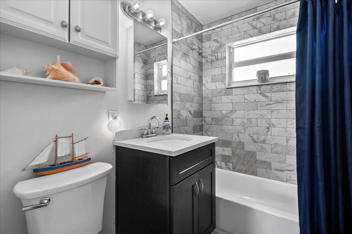 West Palm Beach Residence photo 13