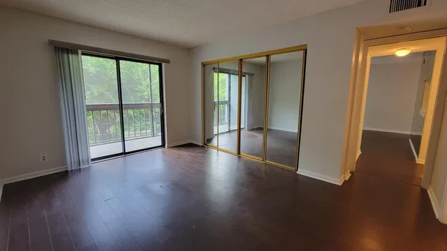 Unit 206 photo 12
