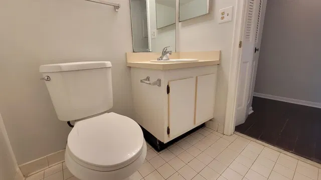 Unit 206 photo 16