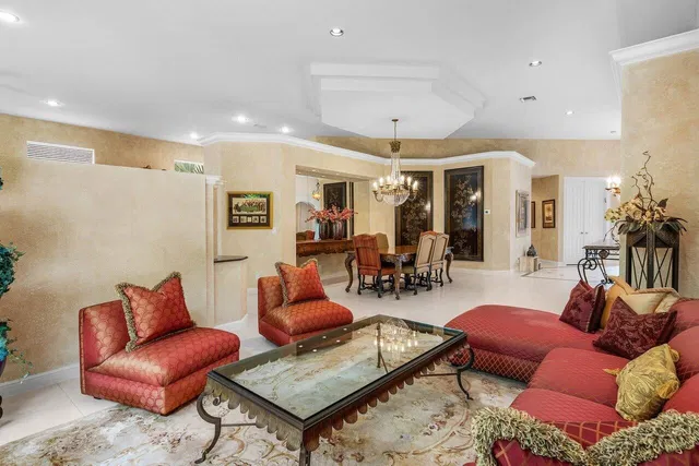 Woodfield Country Club Residence photo 5