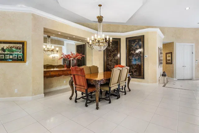 Woodfield Country Club Residence photo 6